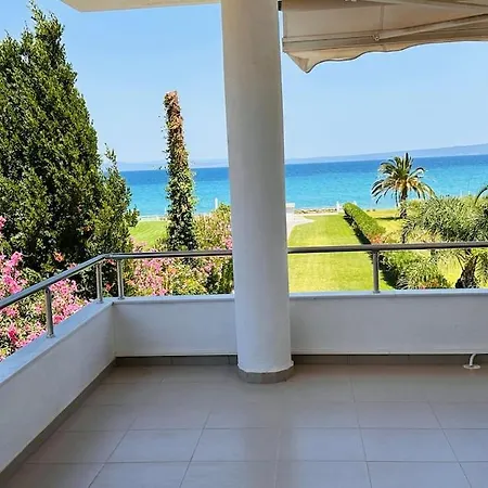 Beachfront Indigo Villa